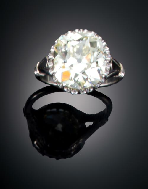 SORTIJA ANTIGUA CON DIAMANTE EN  ORO BLANCO DE 18 K 