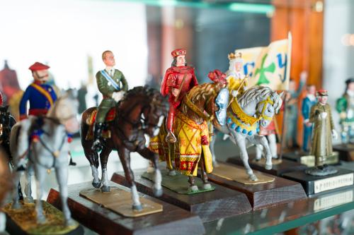 Gran colección de figuras de plomo pintadas a mano de solda