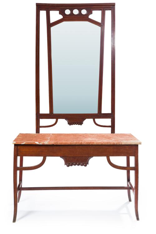 Juego de mobliario modernista,  España c.1910.Compuesto p