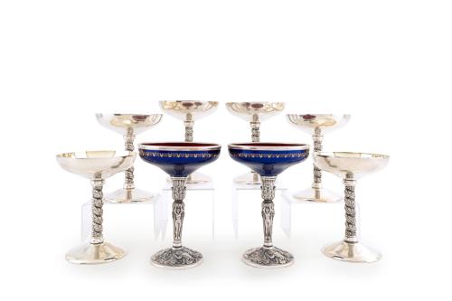 Lote formado por 6 copas con fuste helicoidal y pareja de c