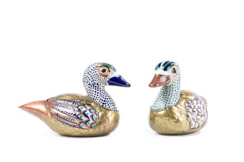 Pareja de patos mexicanos en cerámica pintada a mano y lató
