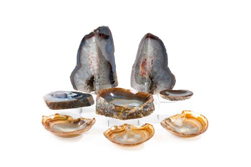 Lote formado por varias secciones de ágata. Diferentes tama