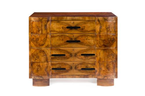 Cómoda Art Decó, Italia c. 1930En madera de nogal y raíz 