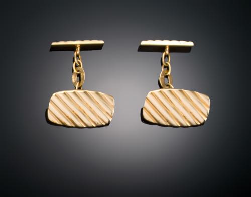 GEMELOS RECTANGULARES EN ORO AMARILLO DE 18 K