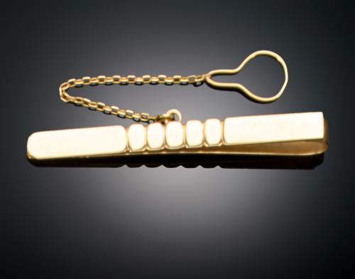 PISACORBATA DISEÑO PLANO EN ORO AMARILLO DE 18 K 