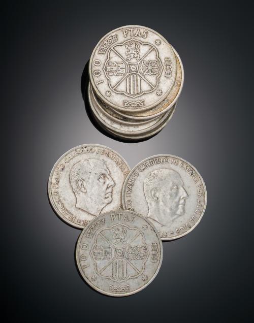 1146   -  <p><span class="object_title">LOTE DE NUEVE MONEDAS EN PLATA DE 100 PESETAS - FRANCISCO FRANCO. AÑO 1966</span></p>