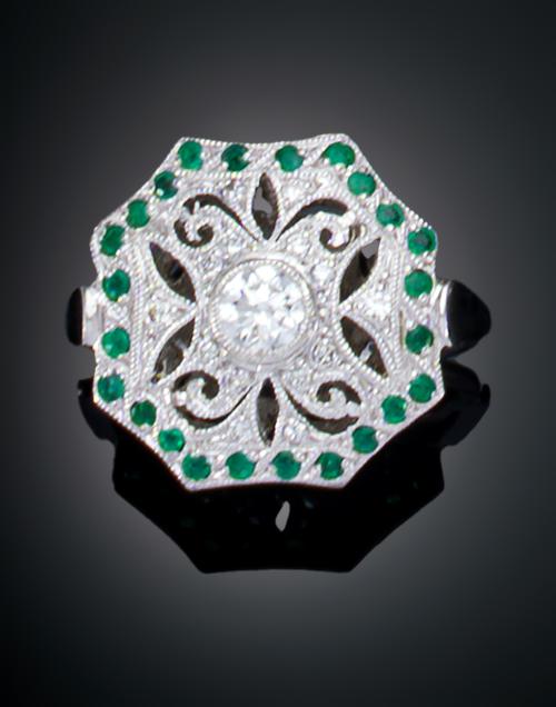 SORTIJA EN FILIGRANA ESTILO ARTE DÉCO CON DIAMANTES Y ESMER