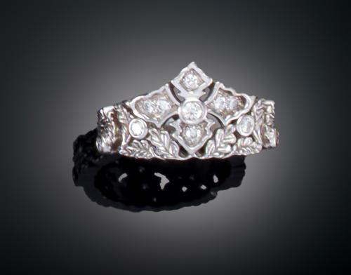 SORTIJA CARRERA Y CARRERA ESTILO MODERNISTA EN ORO BLANCO D