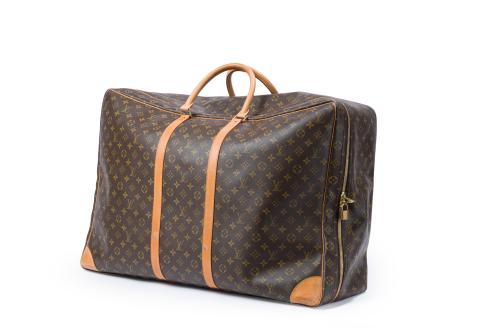 904   -  <p><span class="object_title">LOUIS VUITTON</span></p>