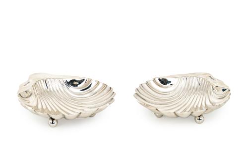 Lote de dos ceniceros en forma de concha en plata inglesa p