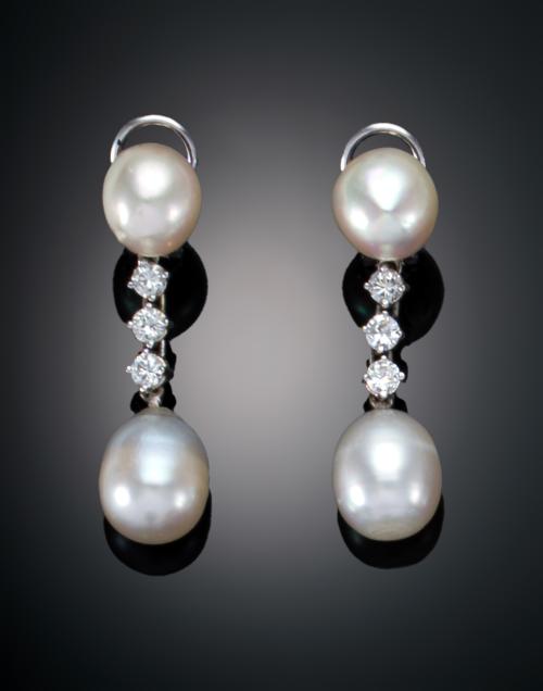 PENDIENTES LARGOS CON PERLAS CULTIVADAS AUSTRALIANAS Y DIAM