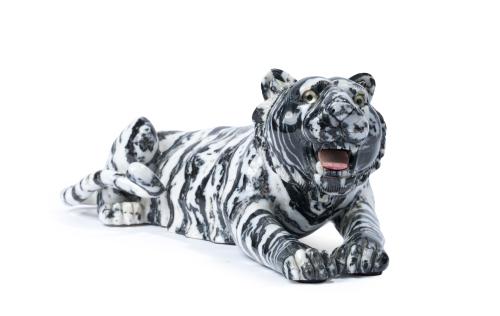 Tigre en mármol veteado. 