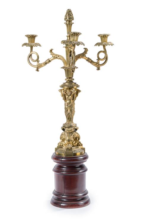 Candelabro de tres luces Napoleón III, Francia finales s. X