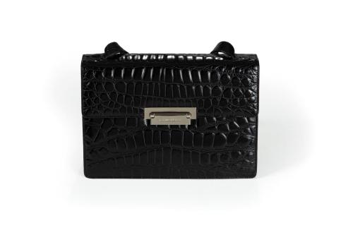 741   -  <p><span class="object_title">Bolso de Carolina Herrera </span></p>