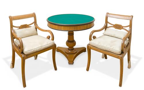 Lote de mobiliario formado por: mesa redonda Biedermeier y 