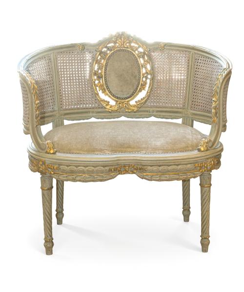 Canapé estilo Luis XVI en madera tallada y pintada. 