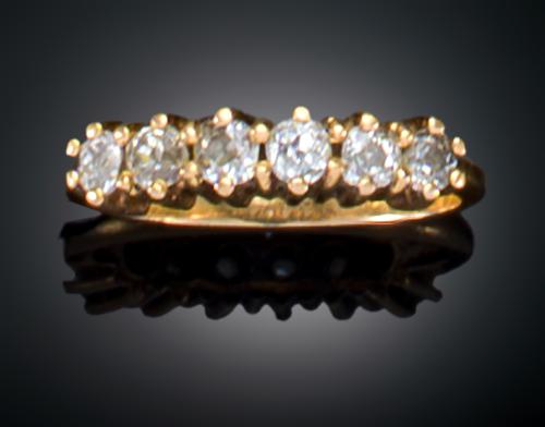 SORTIJA SEXTILLO CON DIAMANTES EN ORO AMARILLO DE 18 K