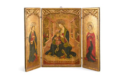 587   -  <p><span class="object_author">ESCUELA ESPAÑOLA. Siglos XIX - XX  - Tríptico de la Virgen con el Niño (tabla central) y laterales Santa Catalina de Alejandría ? y Santa Filomena.. Los laterales  cerrados tiene escudos de armas de la Casa de Carrillo. </span></p>