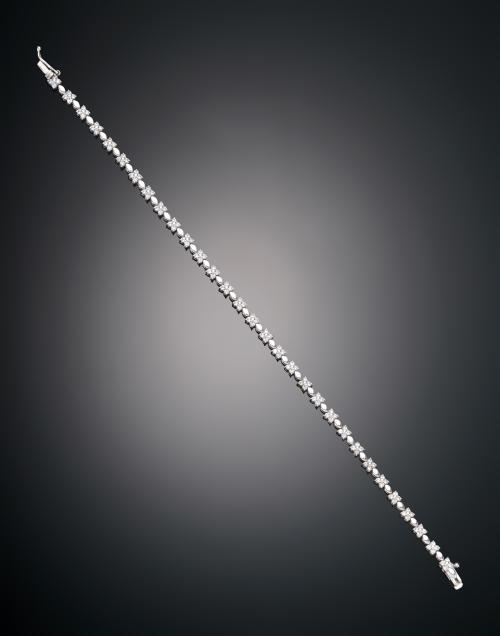 PULSERA ESTILO RIVIERE CON DIAMANTES EN ORO BLANCO DE 18 K
