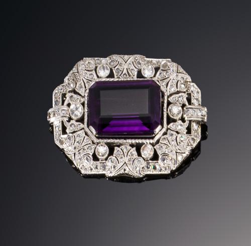 622   -  <p><span class="object_title">BROCHE PLATINO DECÓ AMATISTA</span></p>