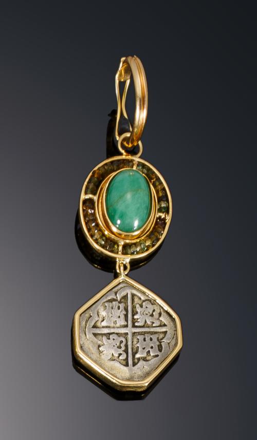 650   -  <p><span class="object_title">COLGANTE QUIRÓS CON MONEDA </span></p>