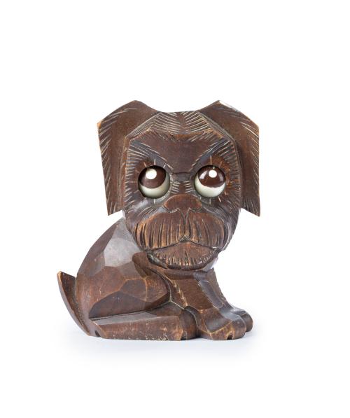709   -  <p><span class="object_title">Reloj perrito en miniatura Selva negra, s. XIX<br/>En madera tallada<br/></span><br></p>