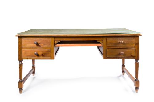Mesa de escritorio en madera de pino. Frente con dos cajone