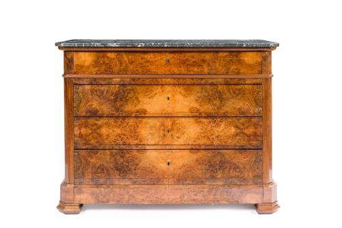 Cómoda Louis Philippe, Francia, S. XIX En madera de raíz 