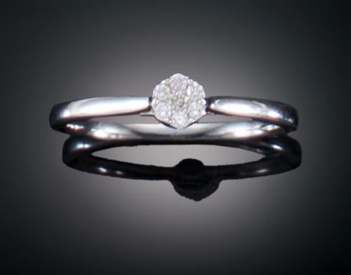 SORTIJA FLOR DE DIAMANTES EN ORO BLANCO DE 18 KT
