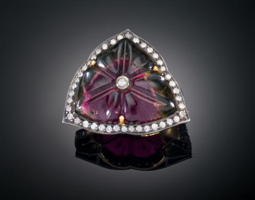 SORTIJA TRIANGULO CON TURMALINA WATERMELON CON DIAMANTES EN