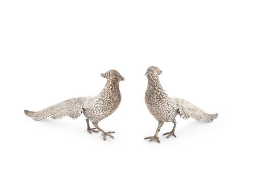 Pareja de faisanes en plateado. 