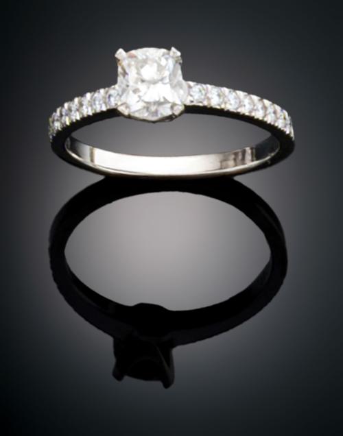 SOLITARIO TIFFANY & CO EN PLATINO 950 