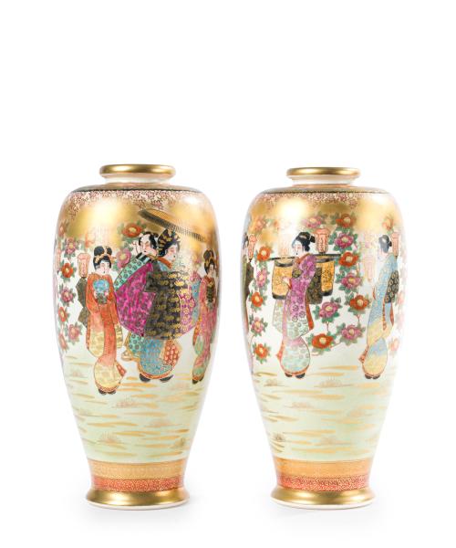 Pareja de jarrones Satsuma. Japon s. XXEn cerámica esmalt