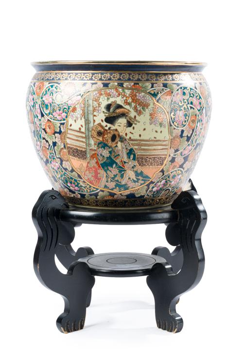 Pecera en cerámica japonesa, C. 1950. Con decoración esma