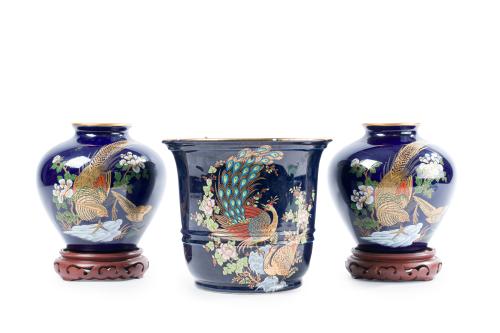 Lote en porcelana japonesa, s. XXEsmaltado en azul cobalt