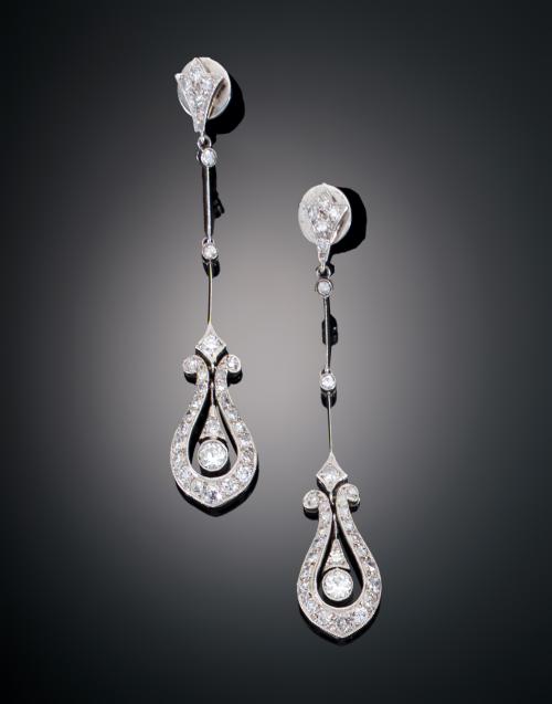 PENDIENTES  ART DECÓ CON DIAMANTES EN PLATINO