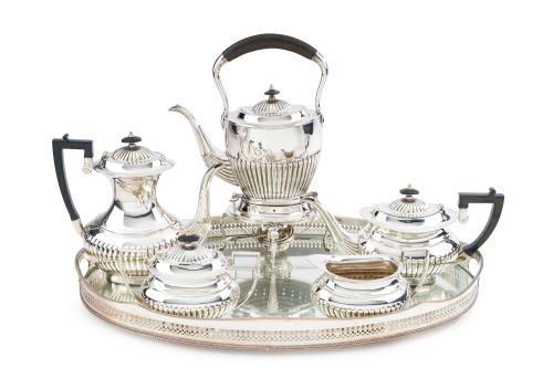 Juego de café y té estilo inglés en plata española punzonad
