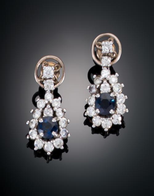 PENDIENTES LÁGRIMA CON ZAFIROS AZULES Y DIAMANTES EN ORO BL