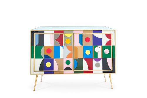 Mueble aparador con estructura de madera y teselas  de cris