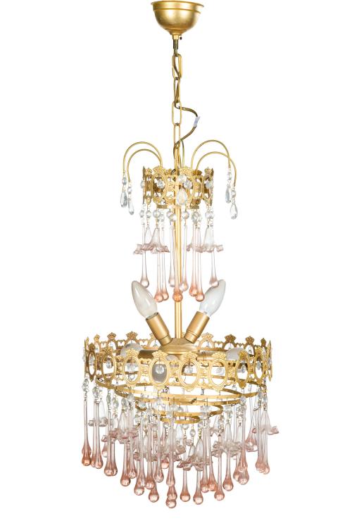 294   -  <p><span class="object_title">Lámpara de techo en metal dorado con decoración de lágrimas, gotas y campanilla colgantes en cristal rosa e incoloro. </span><br></p>