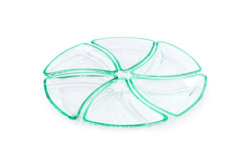 683   -  <p><span class="object_title">Moderno juego de 8 medias lunas en cristal verde translucido. </span><br></p>