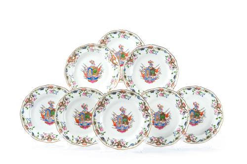 Juego de 8 platos en porcelana de Samsom, S. XIX.De inspi