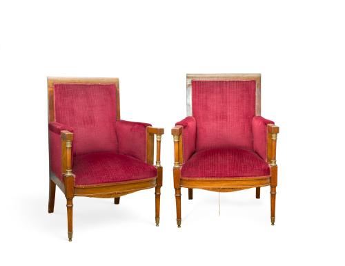 Pareja de "begére" estilo Imperio, ff. s. XIXEn madera ta