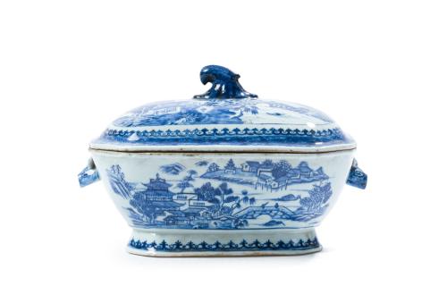Sopera de porcelana de Compañía de Indias azul y blanco, Di