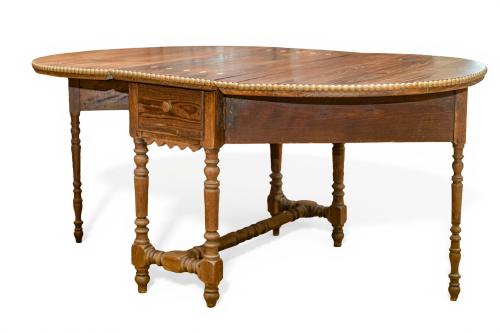 Mesa plegable en maderaPatas torneadas