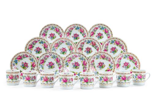 Juego de 12 tazas de café con sus platos en porcelana china