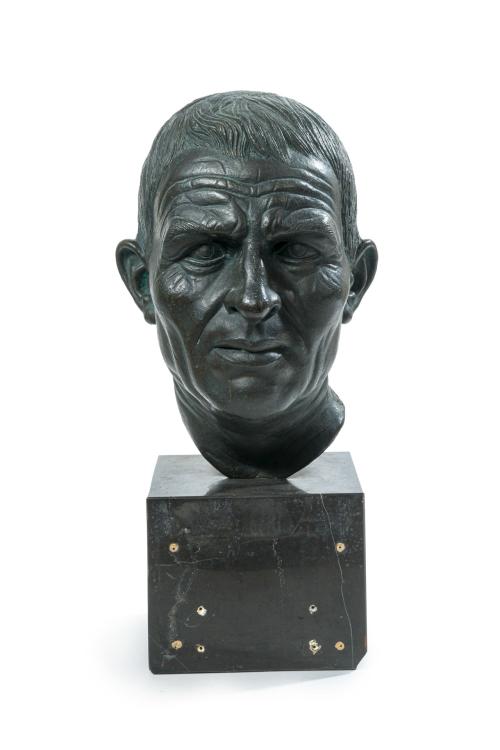 H. PÉREZ CALVO (Zamora, 1936 - 2009) , Busto de hombre en b