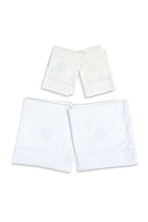 Juego de sábanas en algodón en blanco formado por dos sában