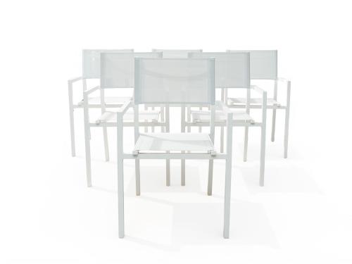 MATERIALJuego para exterior formado por mesa de comedor y