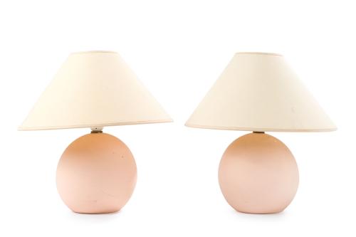 Pareja de lamparitas en barro cocido.Electrificadas.